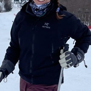 Arcteryx Womens beta AR Medium jacket